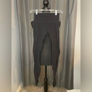 110. Lululemon Black Leggings, Size 4, EUC